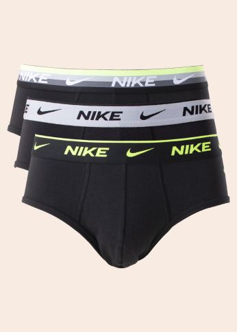 Nike aluspüksid 3 paari