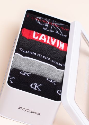 Calvin Klein sokid kinkekarbis 4 paari