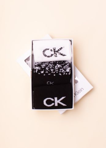 Calvin Klein sokid kinkekarbis 3 paari